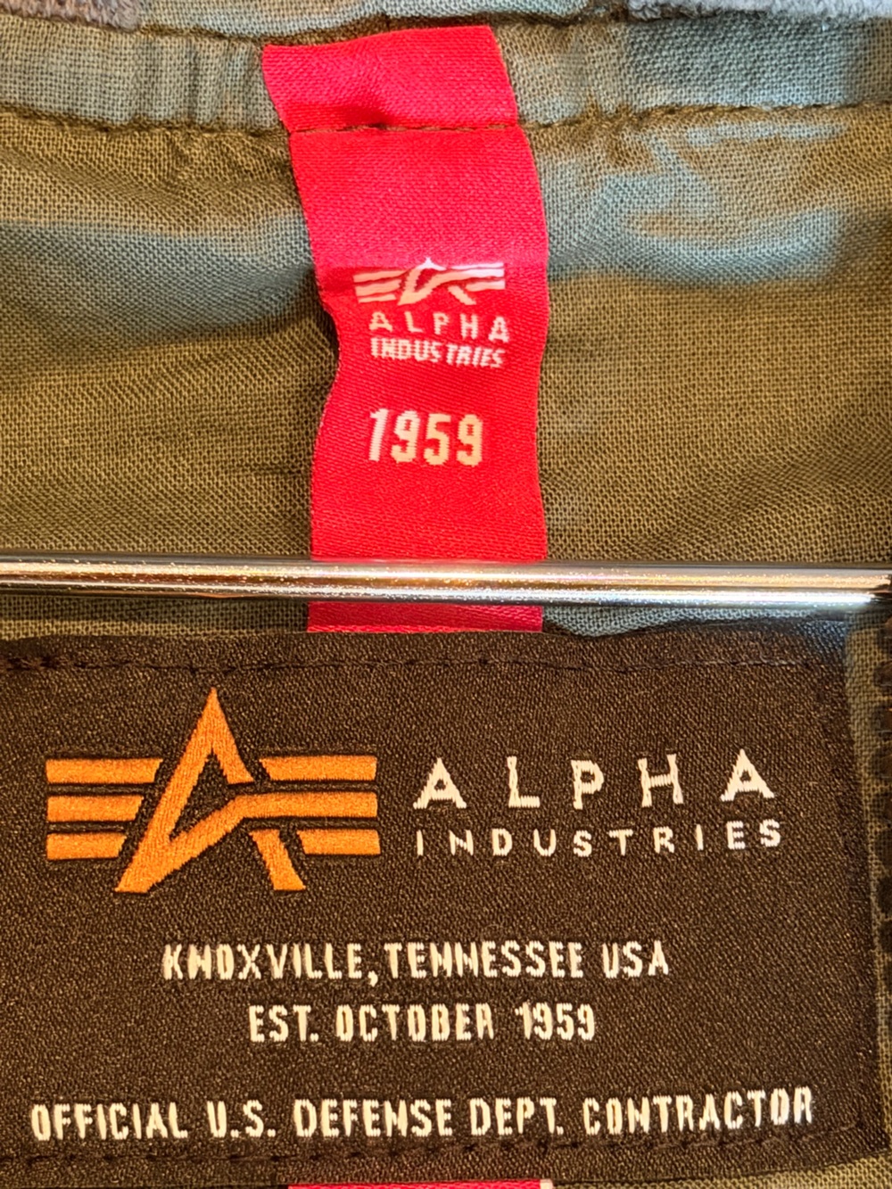 Alpha Industries Jacket with Black Label and Red Tag - Picture 3 of 6